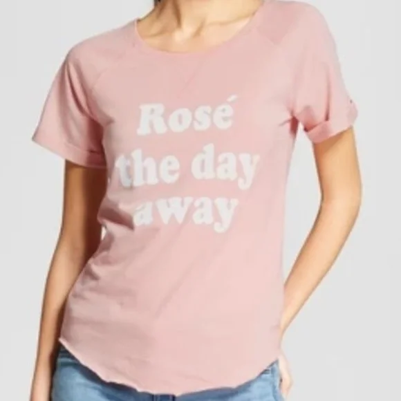 NWT Grayson Threads Pink XS T-Shirt Rose' the day away Graphic Tee Top NEW - Picture 1 of 7
